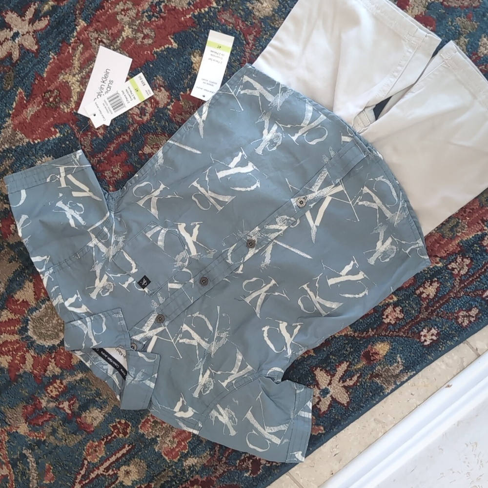 NWT 4T Calvin Klein 2pc Set